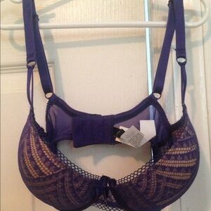 Chantelle 30DD NWOT BRA